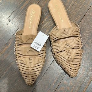 Matisse NWT 9 Woven Slide Sandals